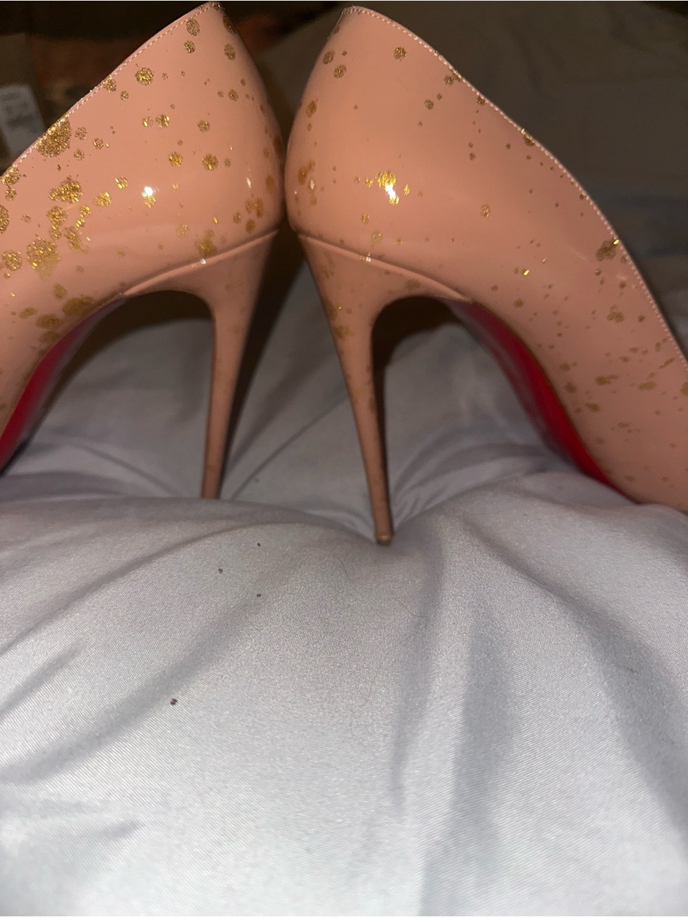 Christian Louboutin Nude Patent Leather Stiletto Pumps with Gold Speckle - Picture 4 of 7